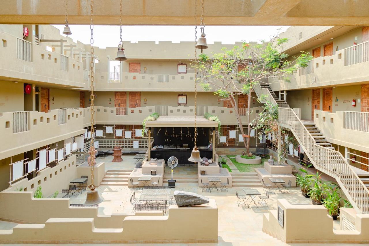3102Bce - A Vedic Resort Vagator Luaran gambar